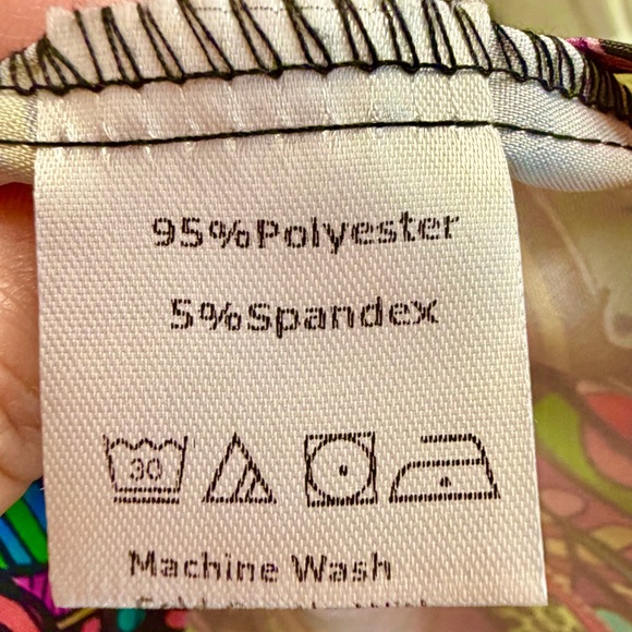 Colorful Patterned Women's Top - Picture 6 of 6